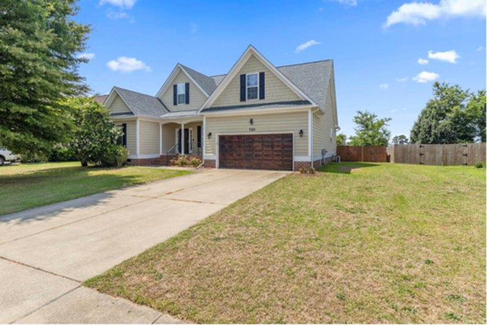 720 Camwheel Dr - Photo 2 of 44