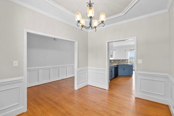 720 Camwheel Dr - Photo 7 of 44