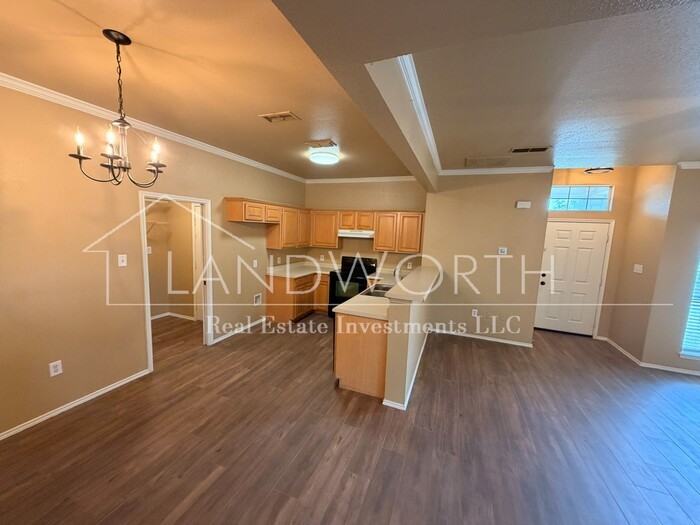 241 Rentz Place Cir - Photo 5 of 17