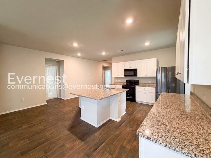 6025 Montrelia Dr - Photo 3 of 21