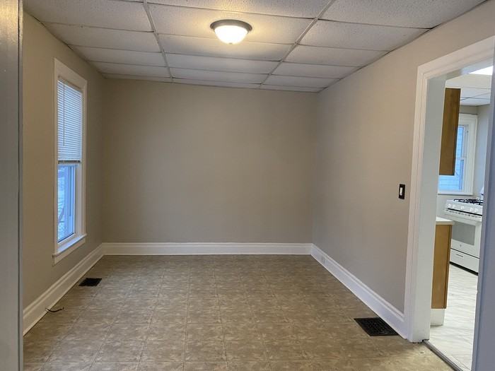 1001 Academy St #LEFT - Photo 7 of 32