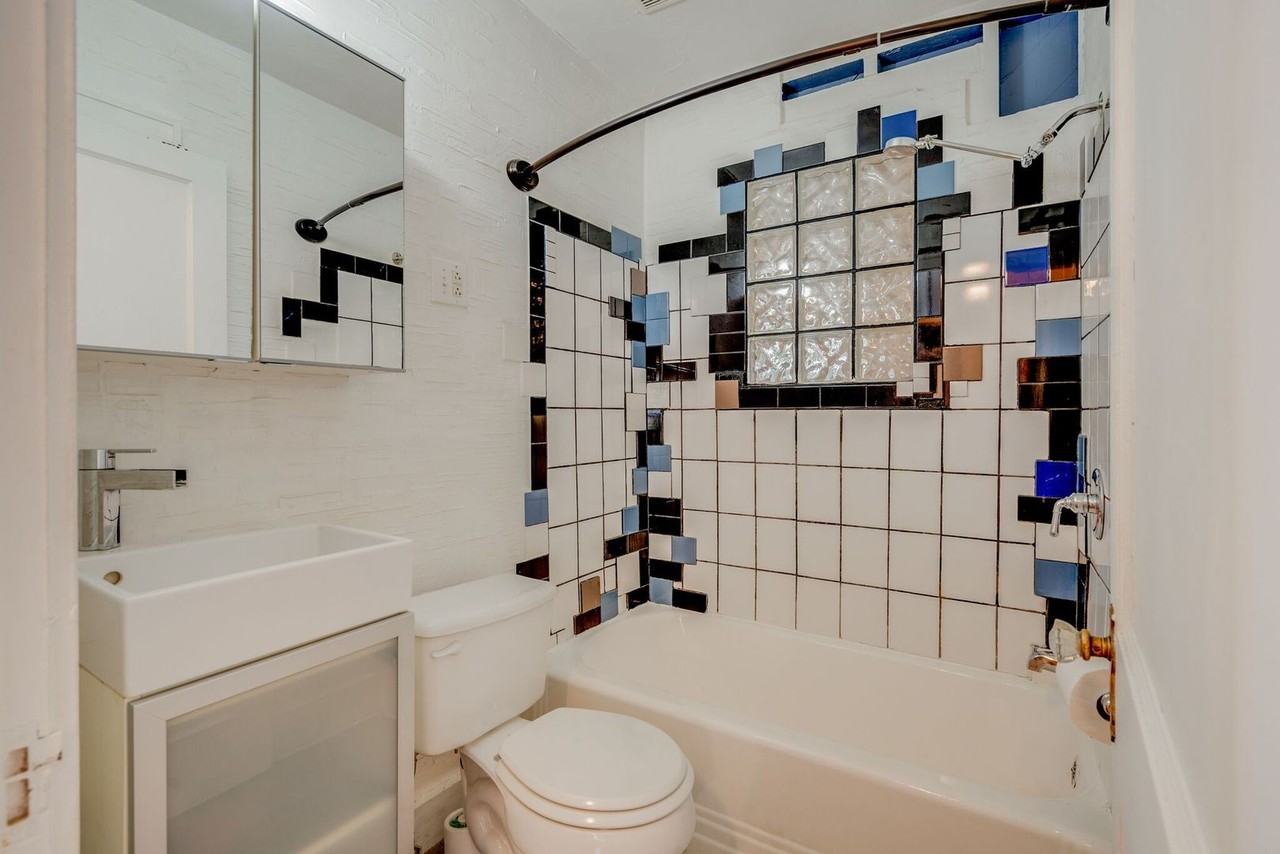 1811 Stewart Pl - Photo 5 of 11