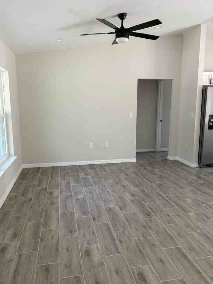 217 Oak Lane Rd - Photo 3 of 18