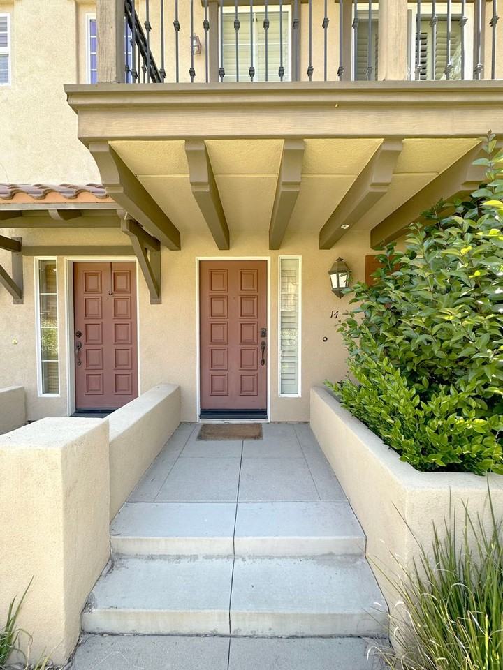 14 Vinca Ct - Photo 3 of 39