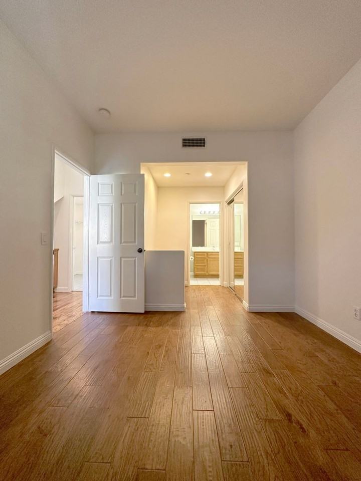 14 Vinca Ct - Photo 7 of 39