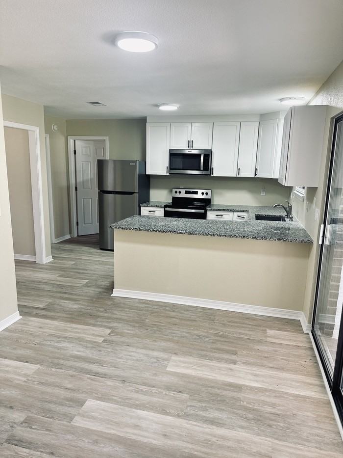 12179 Sage Ave - Photo 6 of 44