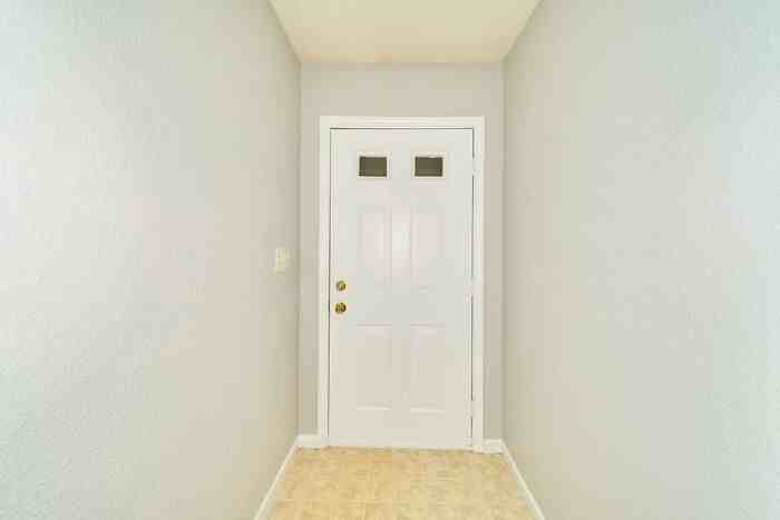 8133 Maple Stream Ln - Photo 2 of 24