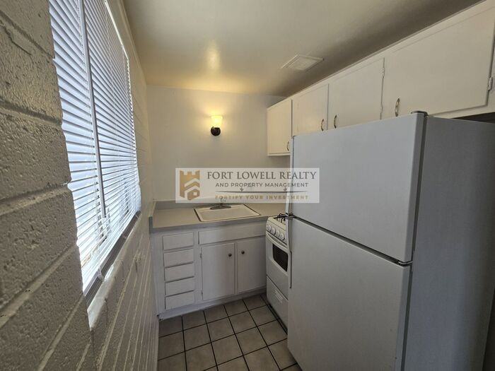 201 W Kelso St #5 - Photo 6 of 12