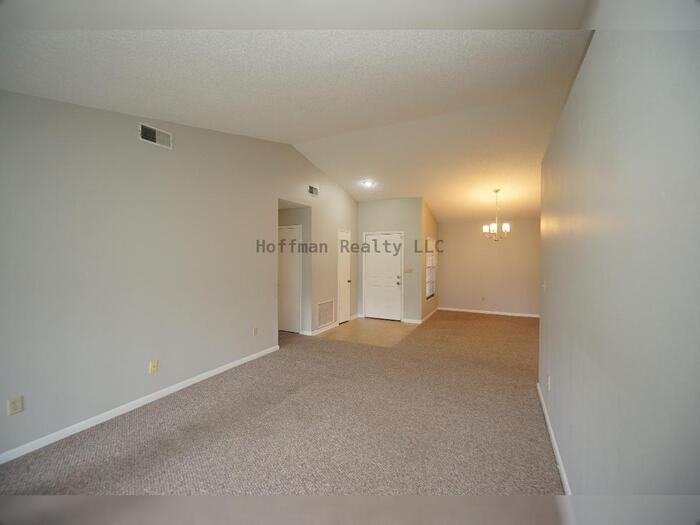 8755 Hampden Dr - Photo 4 of 24