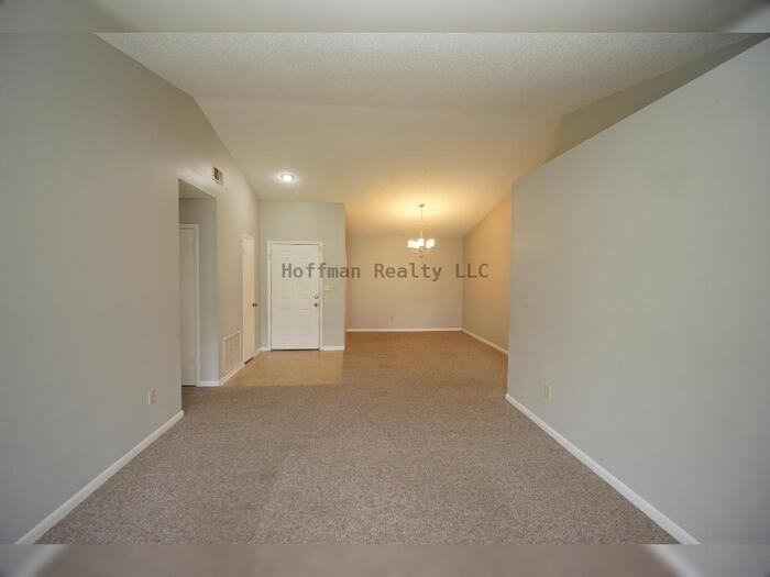 8755 Hampden Dr - Photo 7 of 24