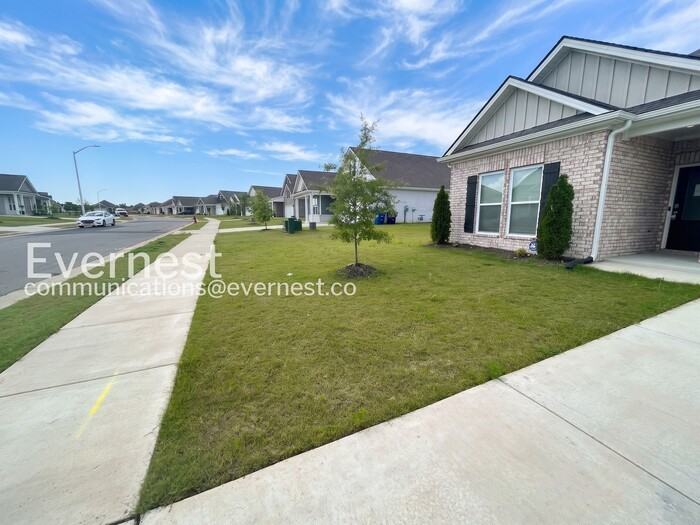 8329 Gum Pond Dr - Photo 3 of 34