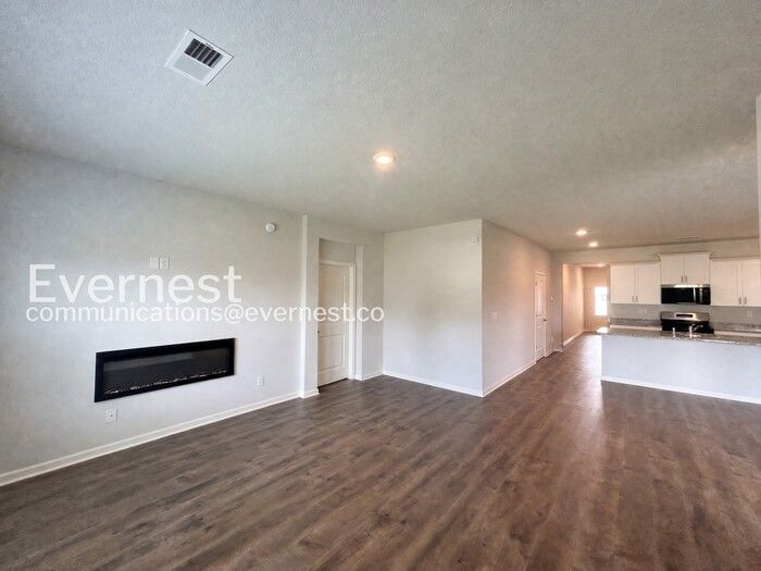 8329 Gum Pond Dr - Photo 7 of 34