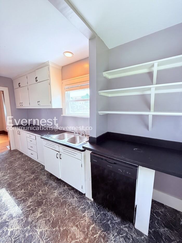 1803 Talbot St - Photo 5 of 25