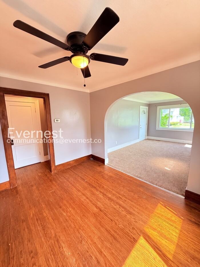 1803 Talbot St - Photo 6 of 25