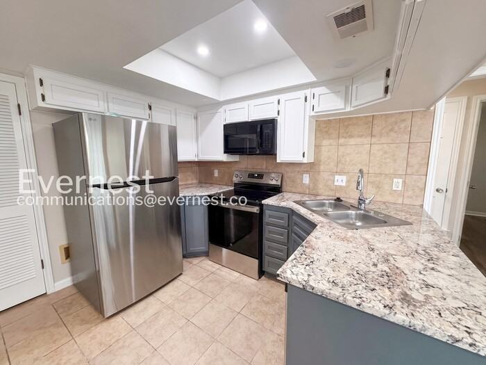 2014 Cedarview Dr - Photo 4 of 22