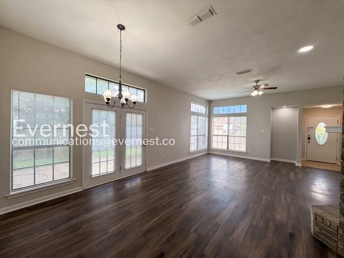 2014 Cedarview Dr - Photo 5 of 22