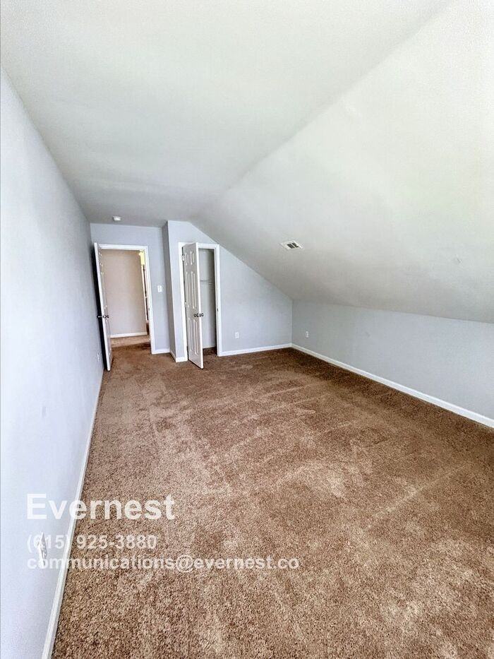 10 Keeton Ct - Photo 7 of 20