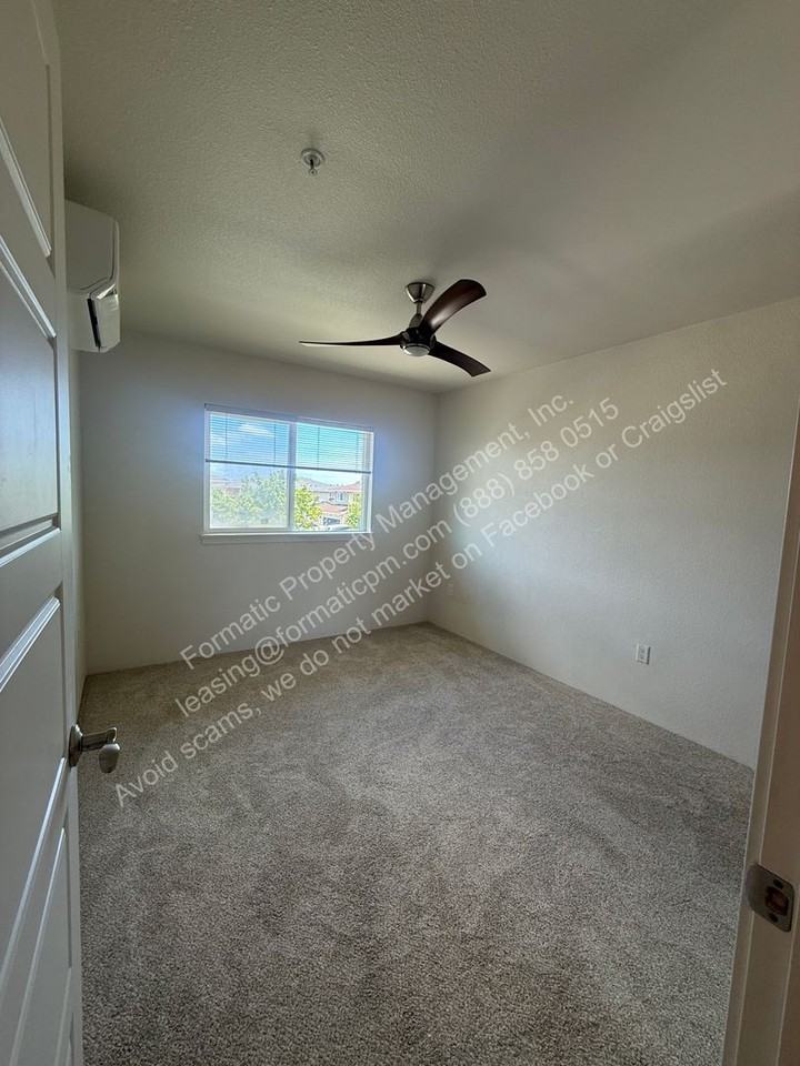 550 Kamaaha Ave - Photo 7 of 20