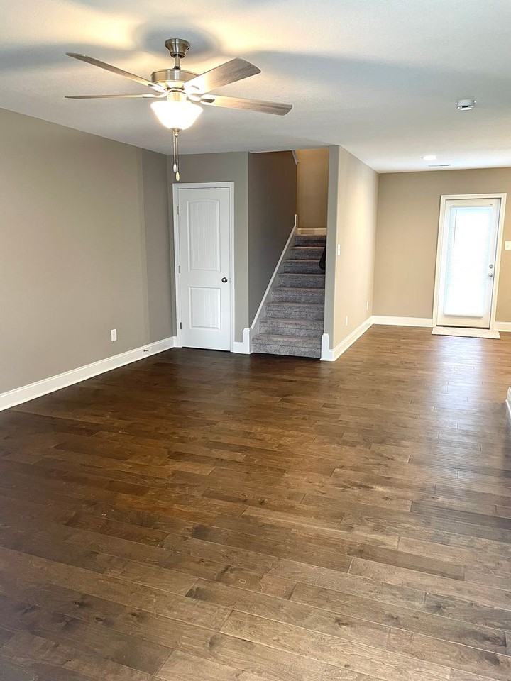 5547 Berkley Landing Ln - Photo 5 of 29