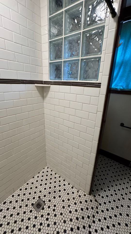 105 North St Apt C - Photo 5 of 6