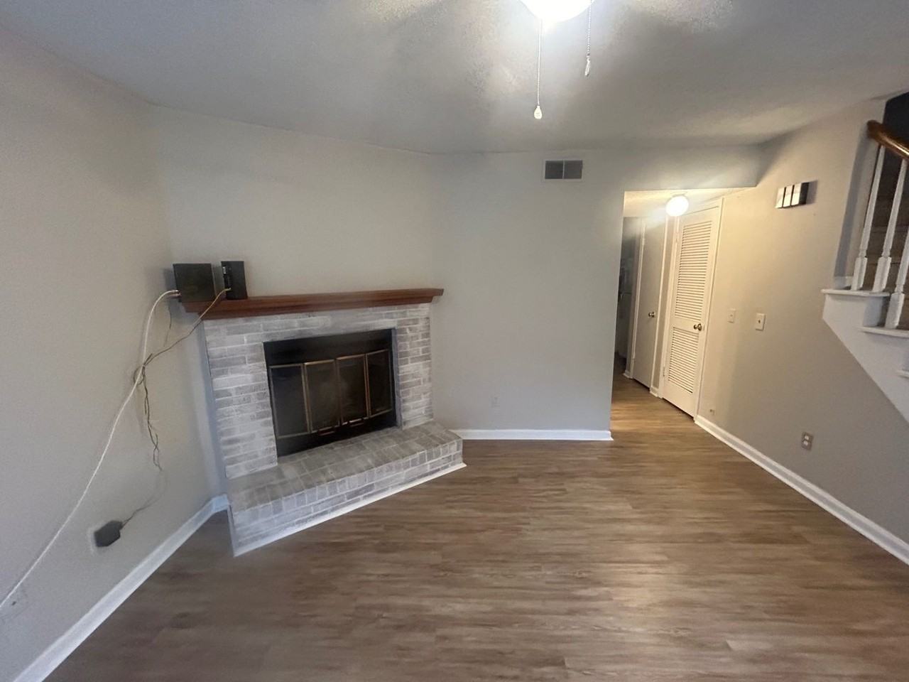 113 Manorwood Ct Apt C - Photo 2 of 23