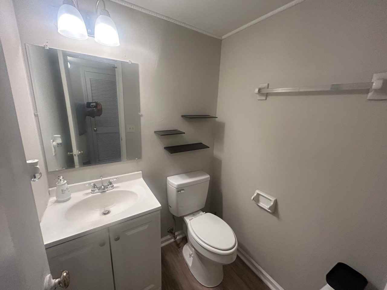 113 Manorwood Ct Apt C - Photo 4 of 23