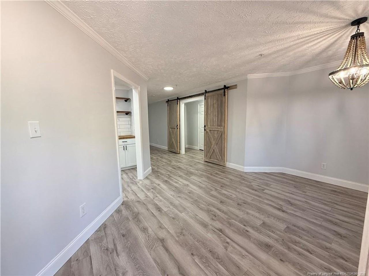 392 Bubble Creek Ct #6 - Photo 2 of 16