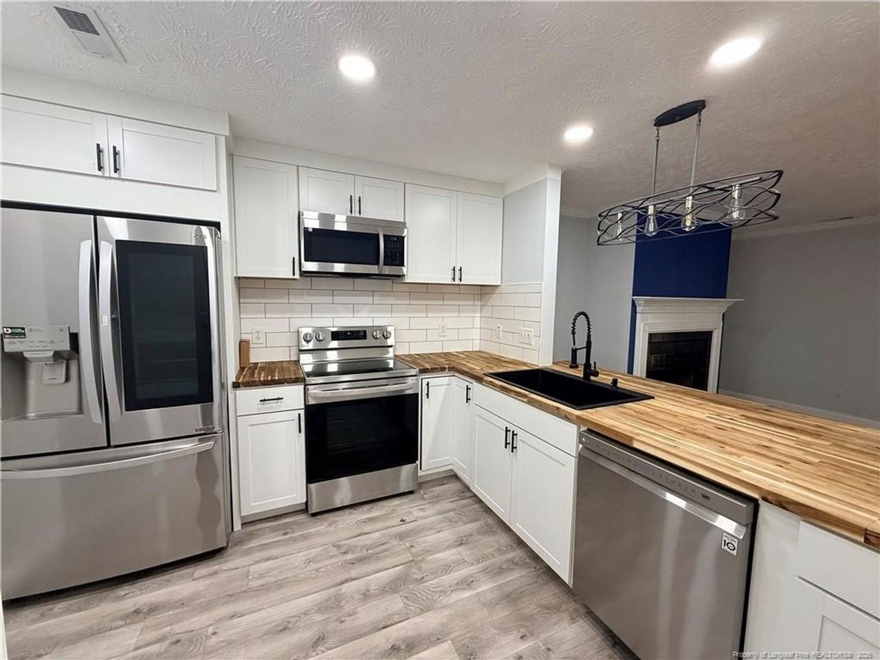 392 Bubble Creek Ct #6 - Photo 4 of 16