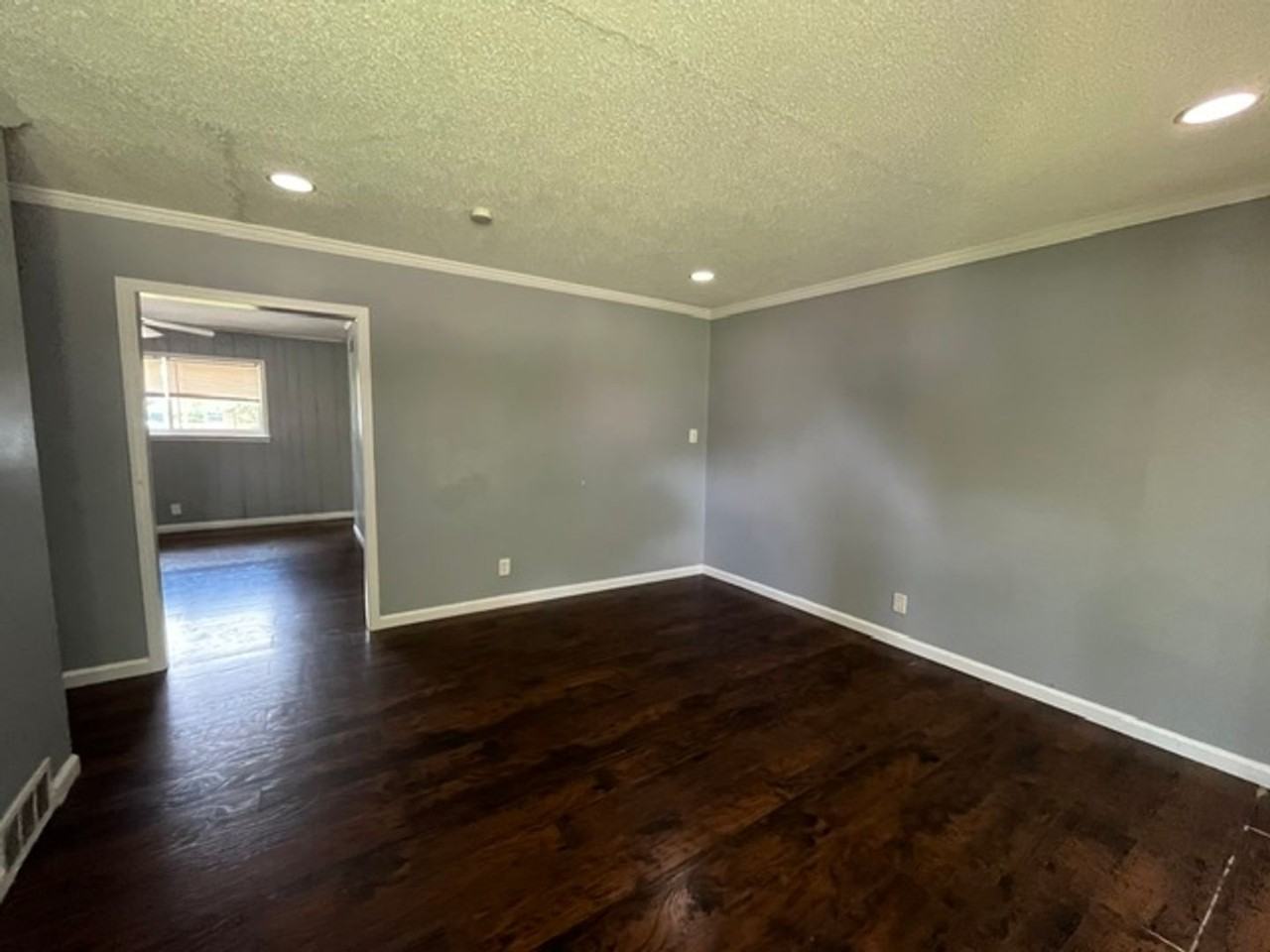 7917 Southaven Cir W - Photo 2 of 13
