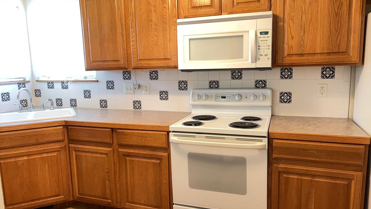 338 Talon Ct - Photo 6 of 9
