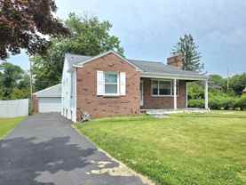 5 Imperial Dr - Photo 1 of 1