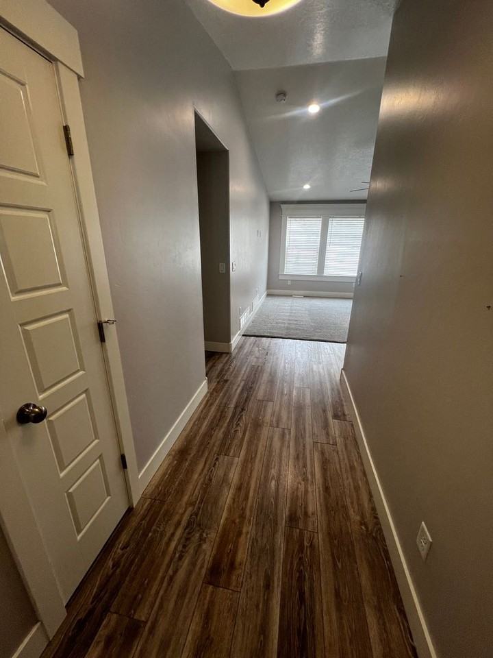 5034 Jake Ave - Photo 2 of 19