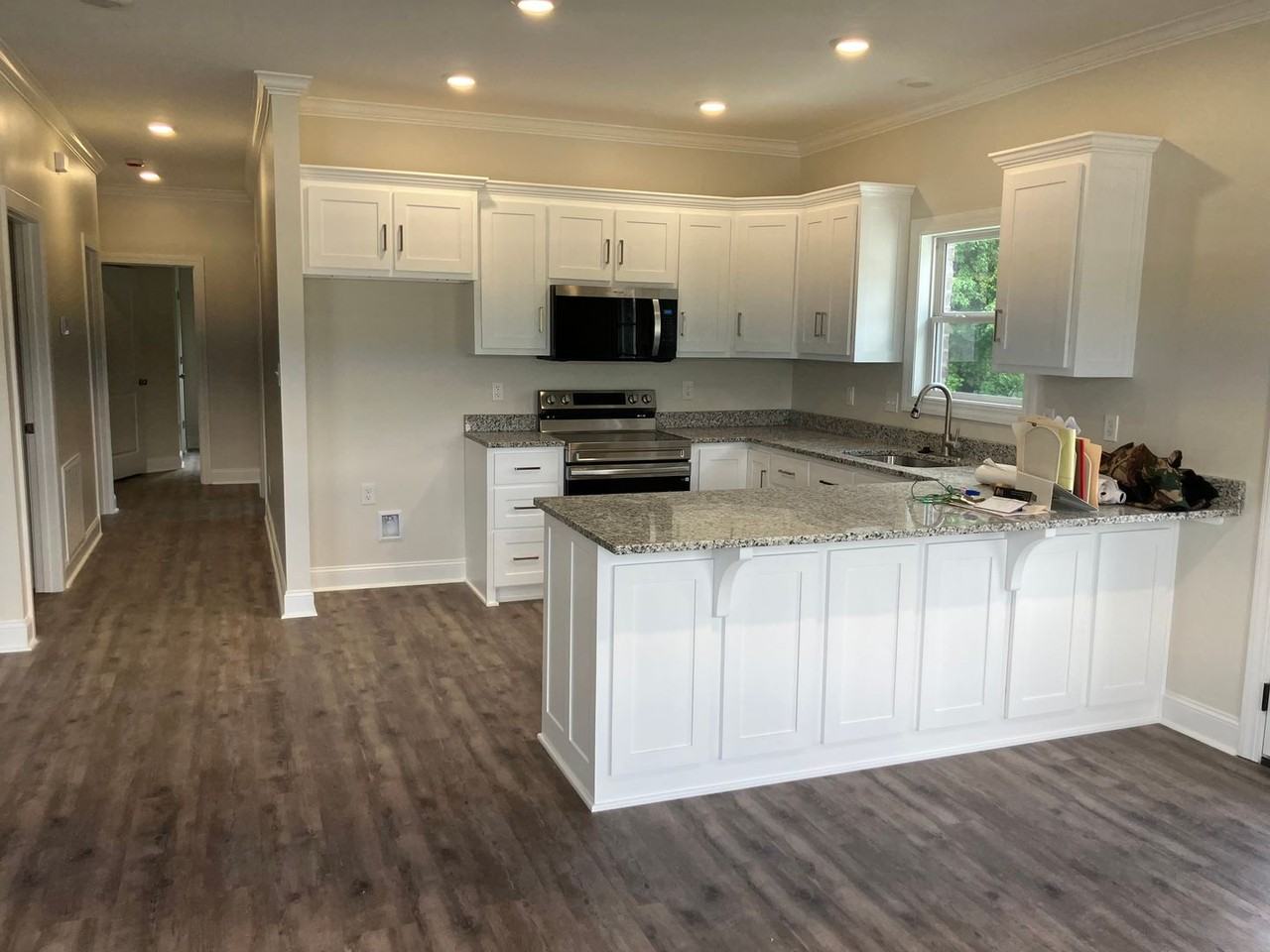 183 Willowbrook Dr - Photo 3 of 13