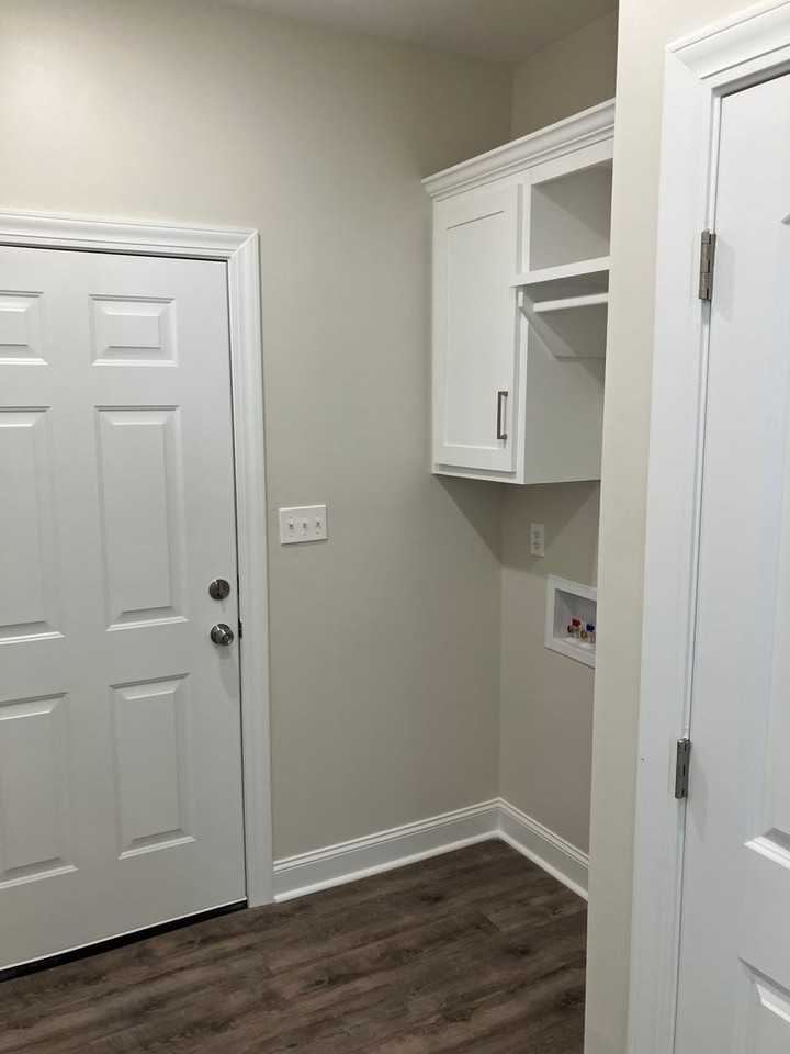 183 Willowbrook Dr - Photo 6 of 13