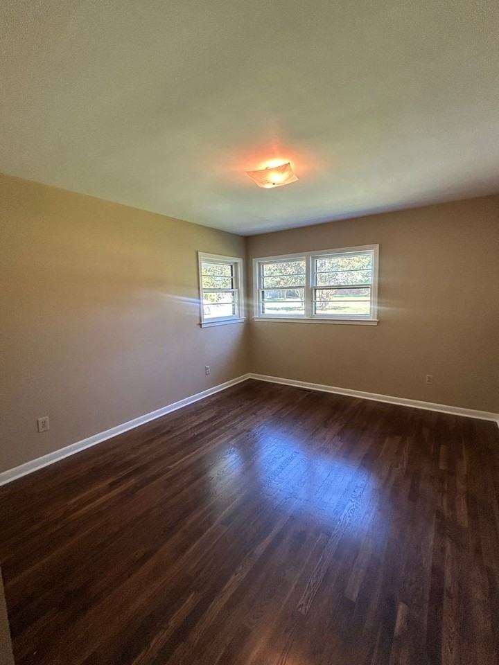 104 Galaxie Pl - Photo 7 of 12