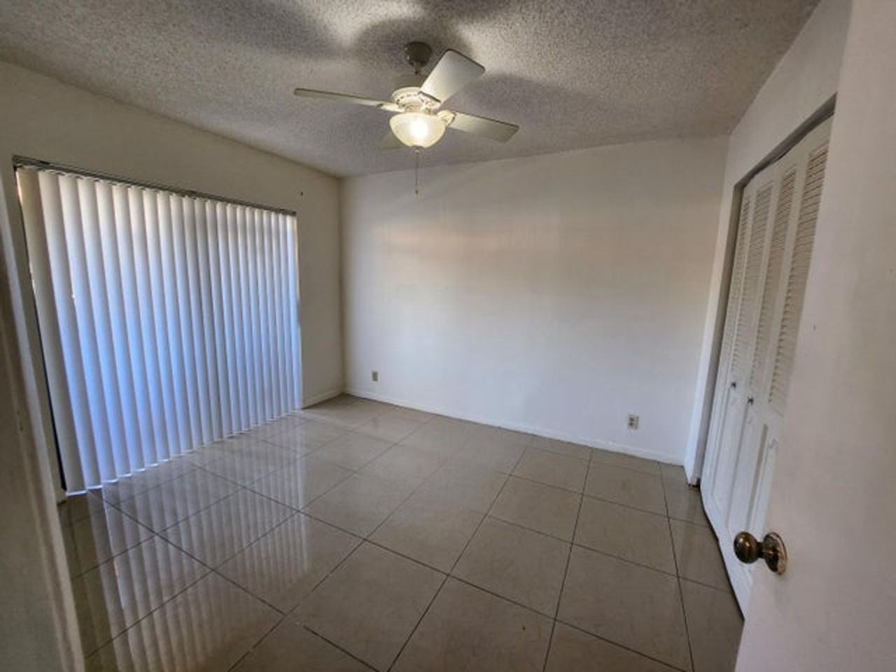903 Nw 79th Ter - Photo 6 of 12