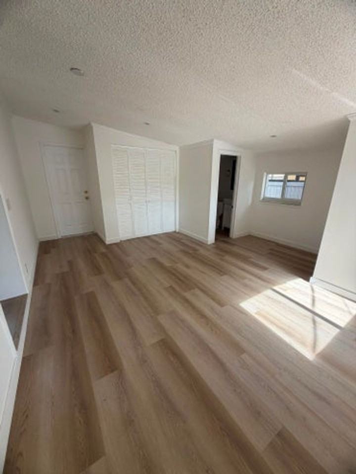 1117 Se 5th St - Photo 6 of 12