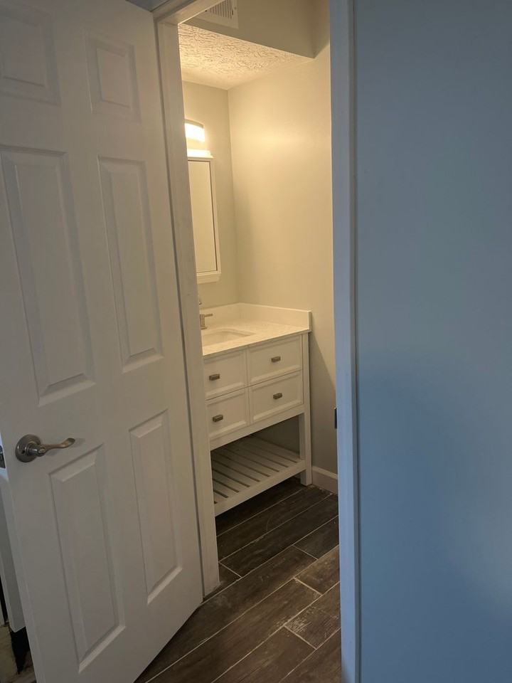 3240 Summerhill Ln - Photo 6 of 20