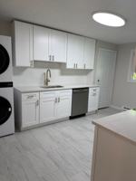 featured image of 40 W Main St