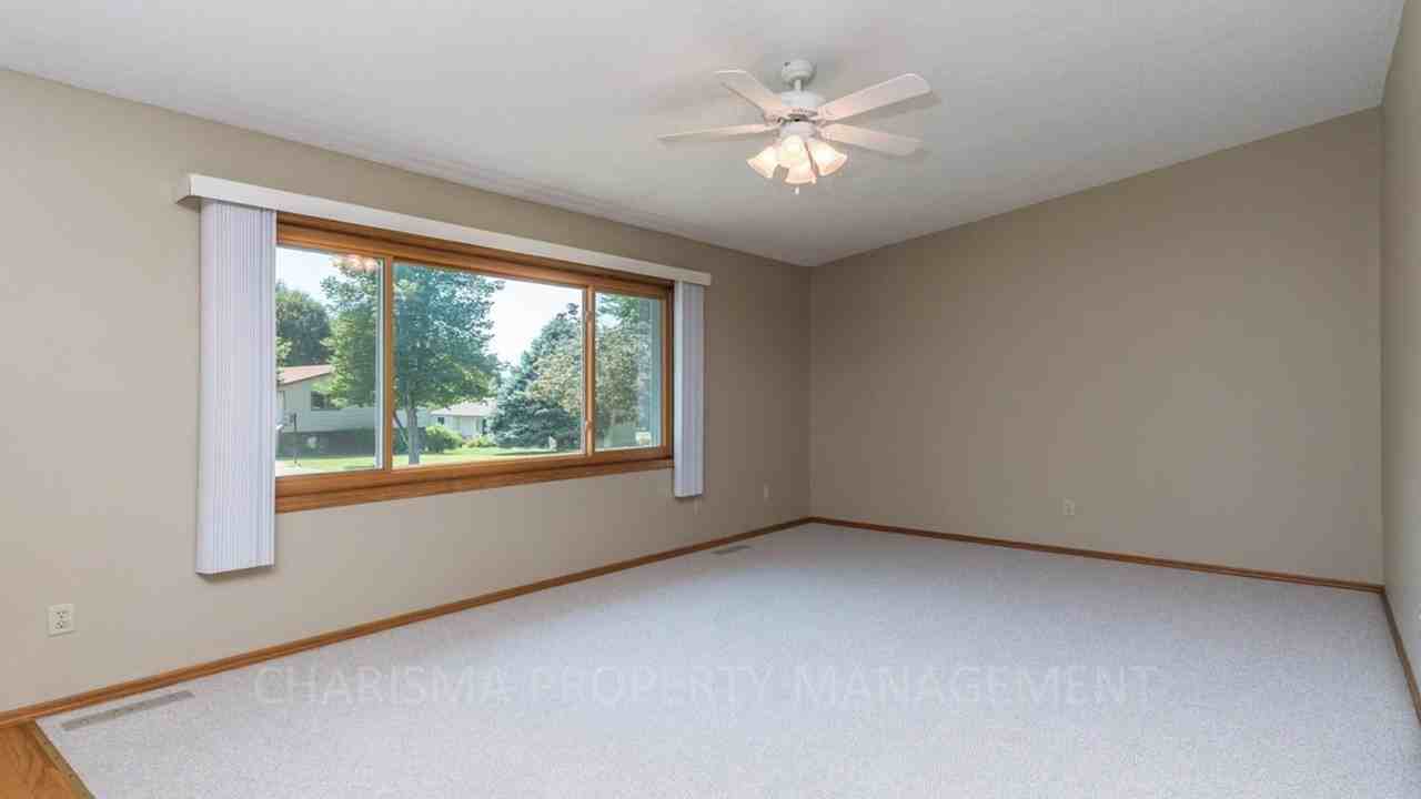 4608 E Blazewood Dr - Photo 6 of 31