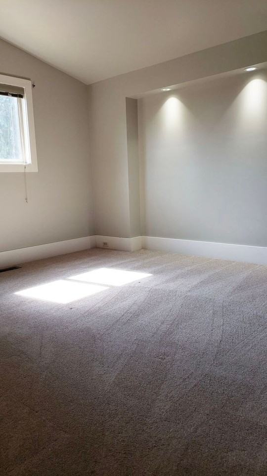 3720 Vernhardson St - Photo 7 of 22