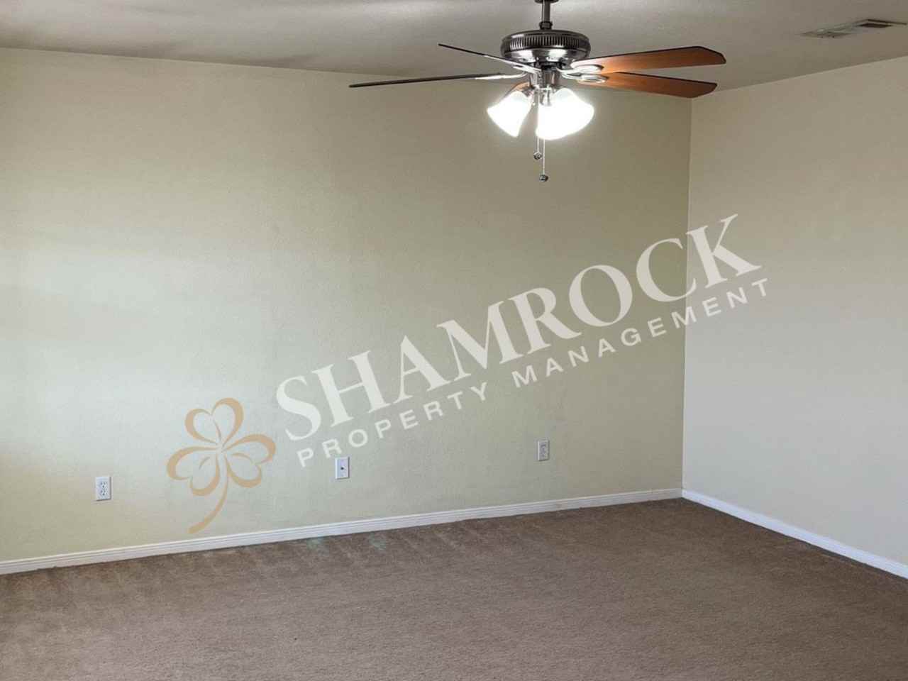 2320 Breezy Dr - Photo 2 of 4