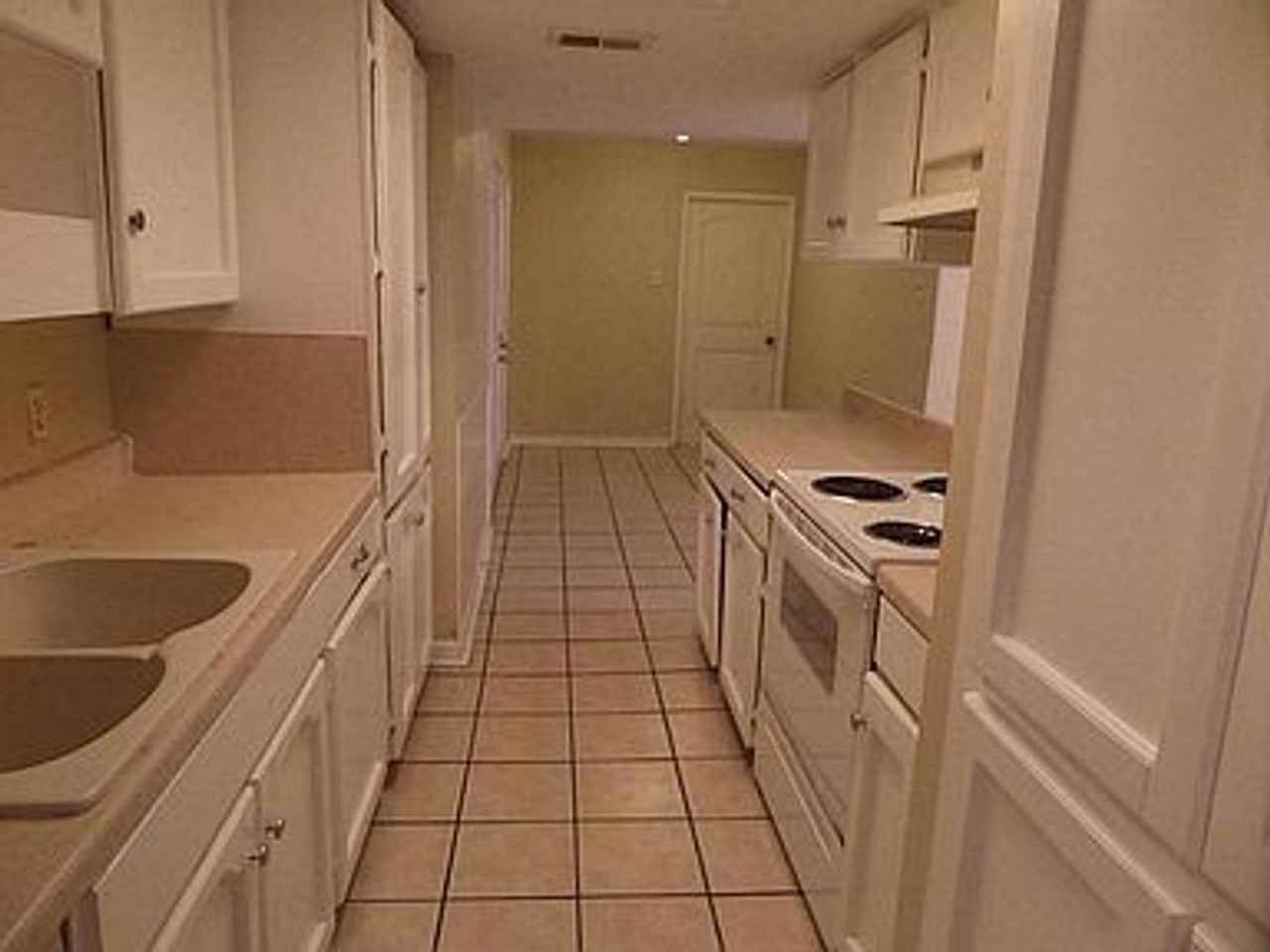 3931 Rosebud Dr - Photo 3 of 3