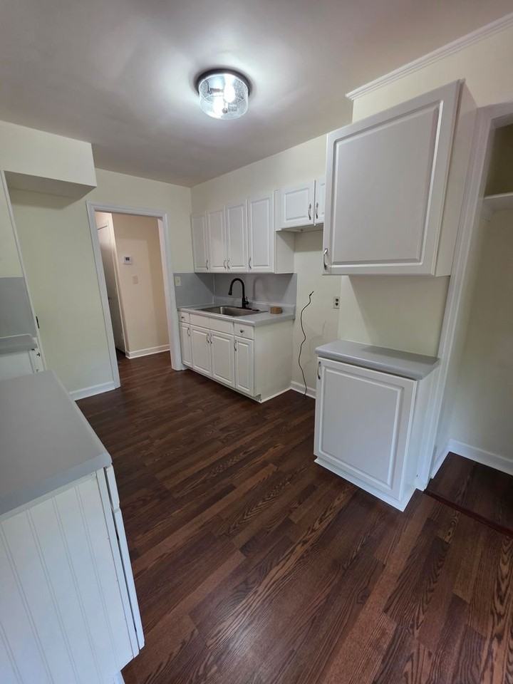 3310 Hillside Dr - Photo 4 of 12
