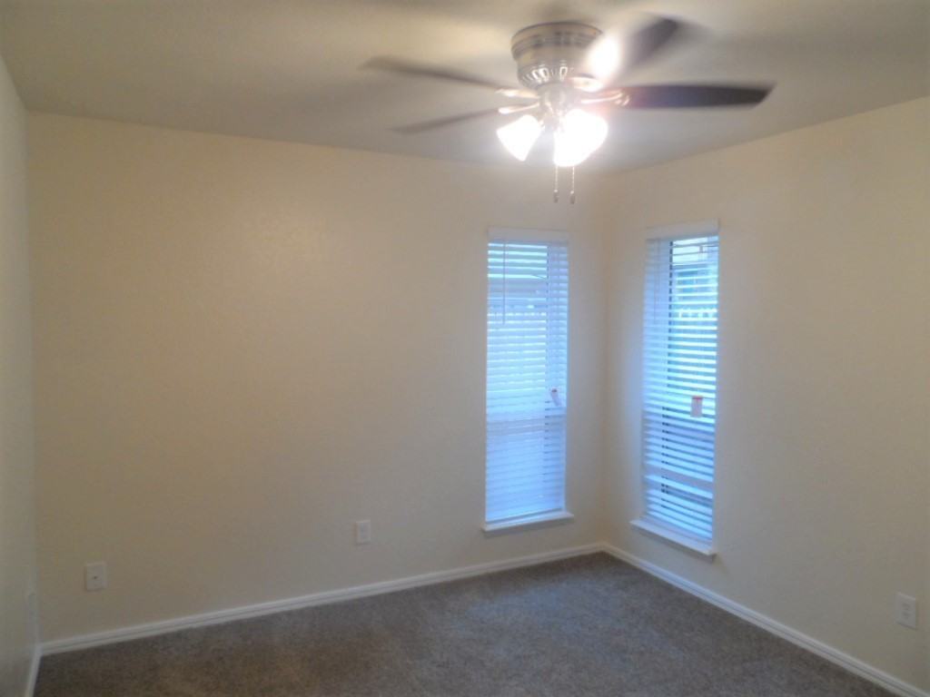 201 Wellington Ln - Photo 6 of 29