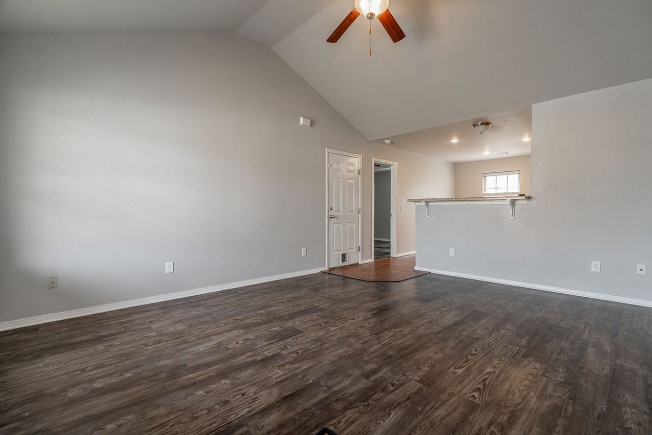 3103 Sw Greensprings Rd - Photo 5 of 13
