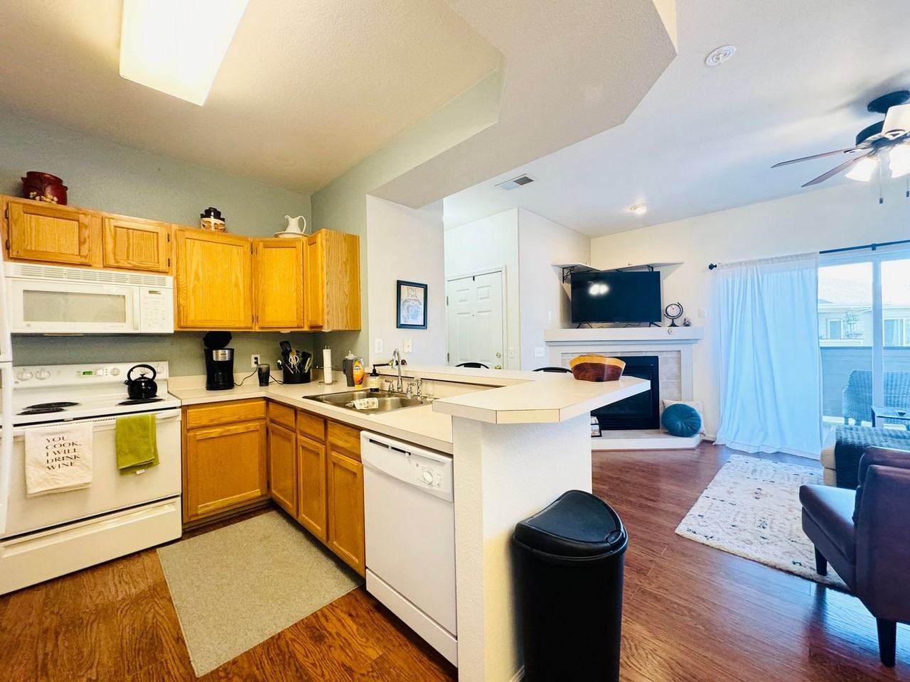 4545 Wheaton Dr #H320 - Photo 6 of 17
