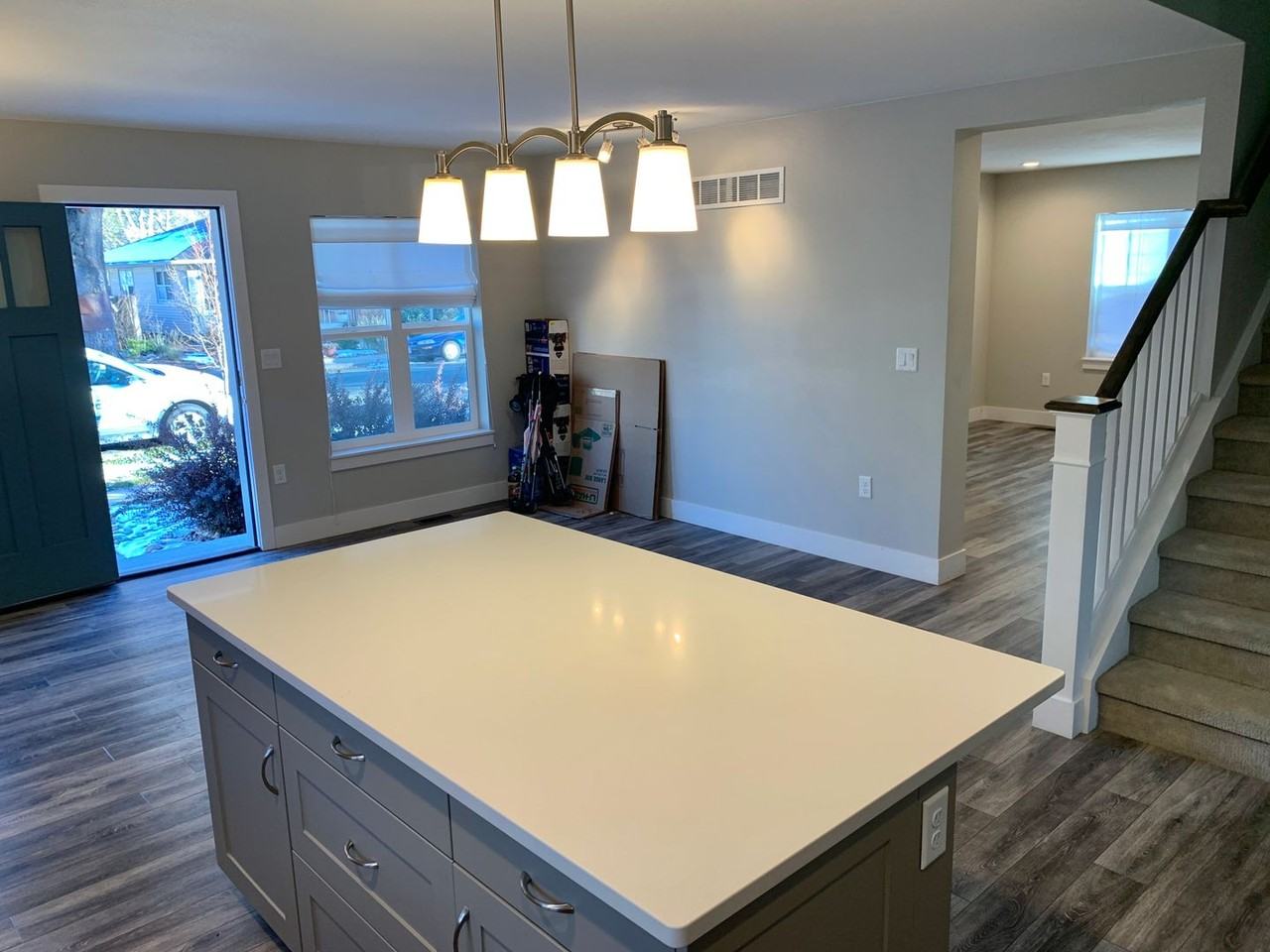 655 Sheridan Ave - Photo 3 of 12