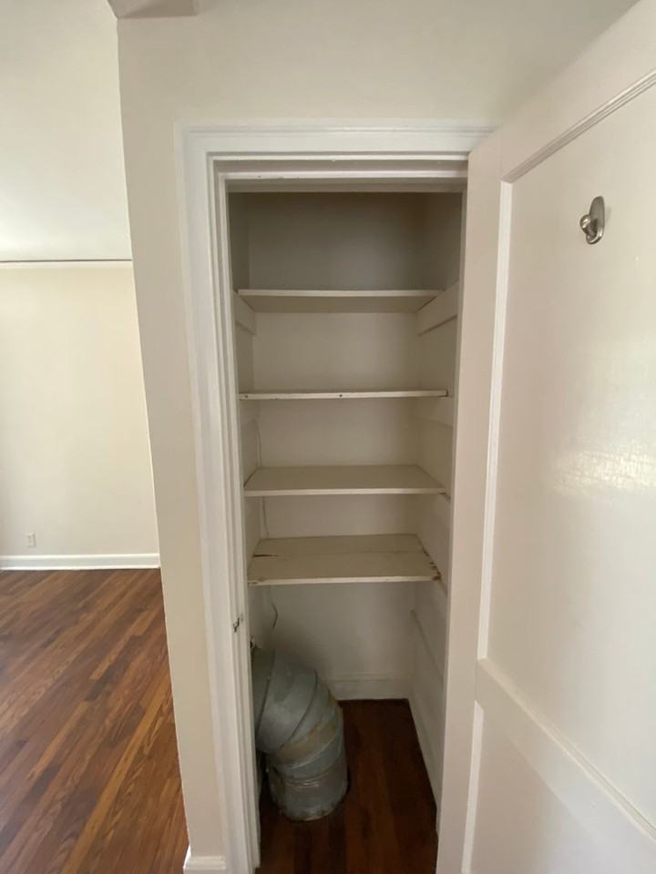 174 S Marion St - Photo 3 of 11