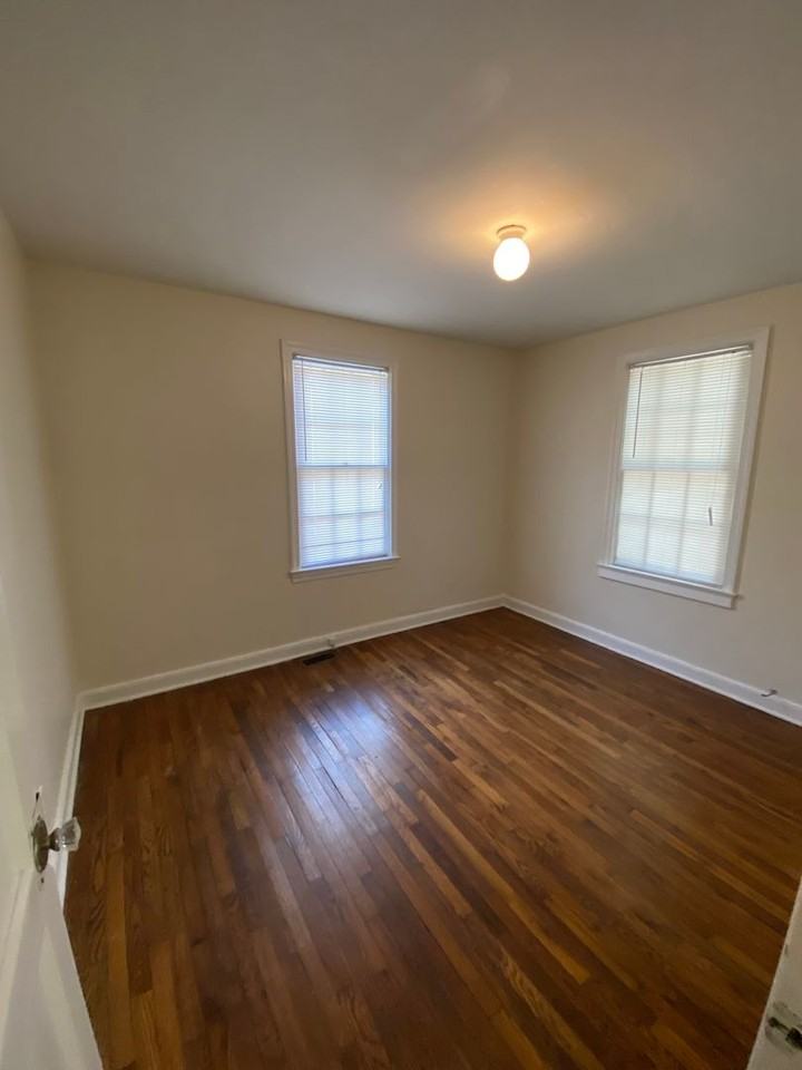 174 S Marion St - Photo 6 of 11